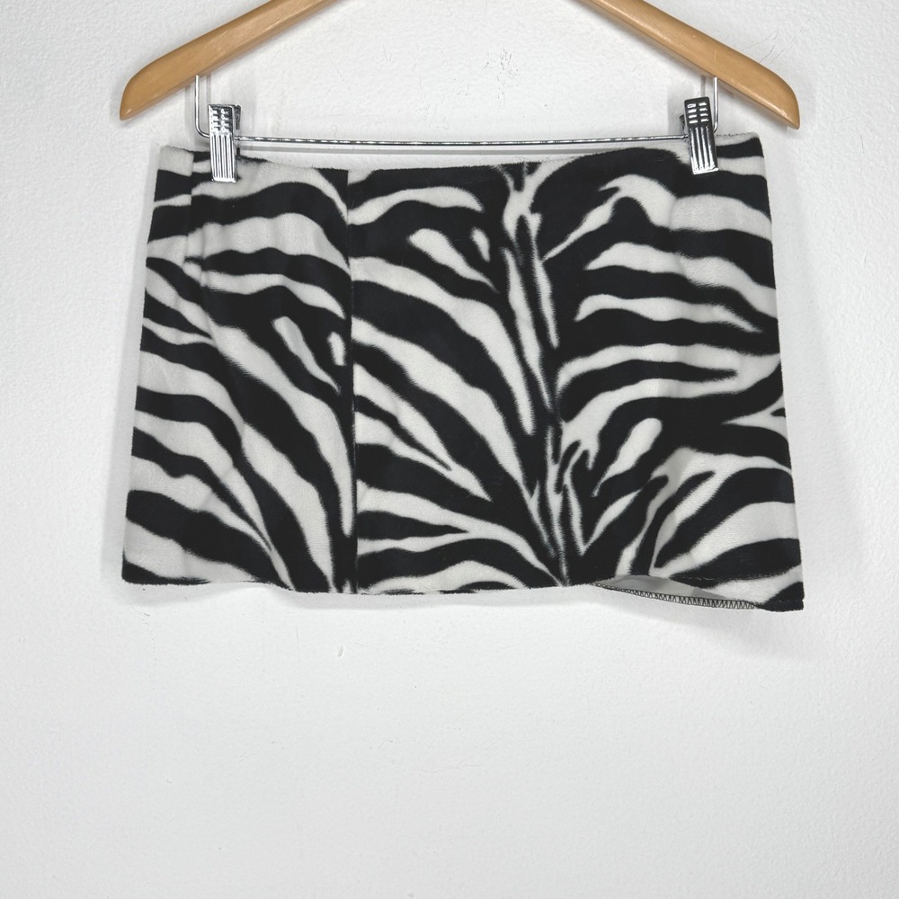 Vintage Express Zebra Print Faux Fur Mini Skirt Black White Size 3 4 Y2K Bratz